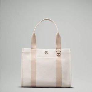 New! LULULEMON BAG Two-Tone Canvas Tote Bag 10L Mojave Tan/Light Ivory/Raw Linen
